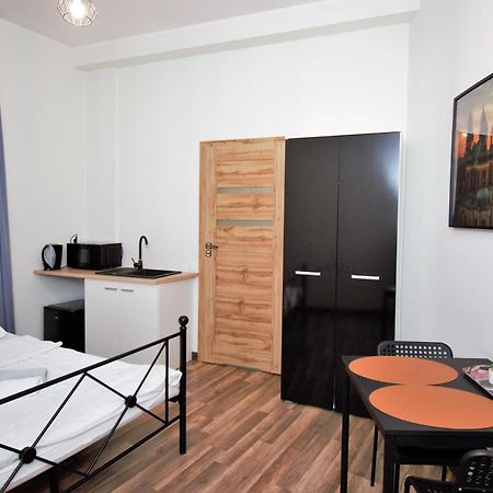 Roomspoznan Pl - Apartamenty I Pokoje Polwiejska 20 - 24H Self Check-In Экстерьер фото