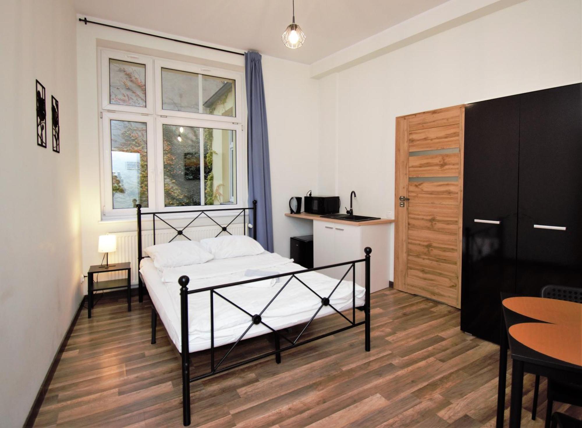 Roomspoznan Pl - Apartamenty I Pokoje Polwiejska 20 - 24H Self Check-In Экстерьер фото