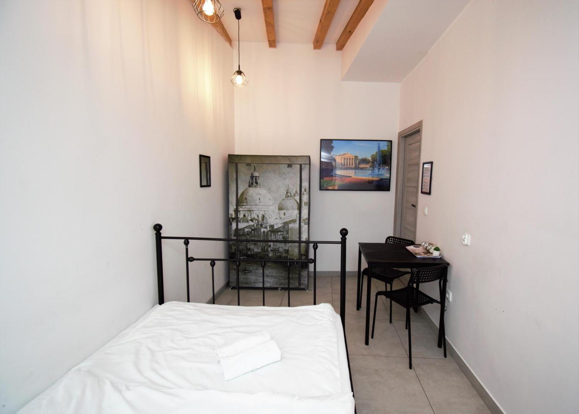 Roomspoznan Pl - Apartamenty I Pokoje Polwiejska 20 - 24H Self Check-In Экстерьер фото